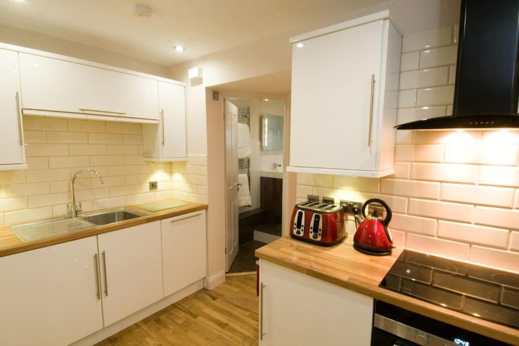 Апартаменты Gillygate Central Йорк Экстерьер фото